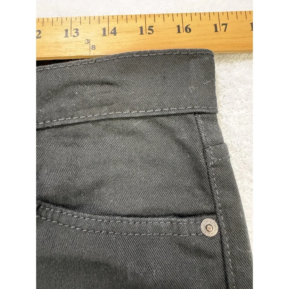 Levis levis 513
